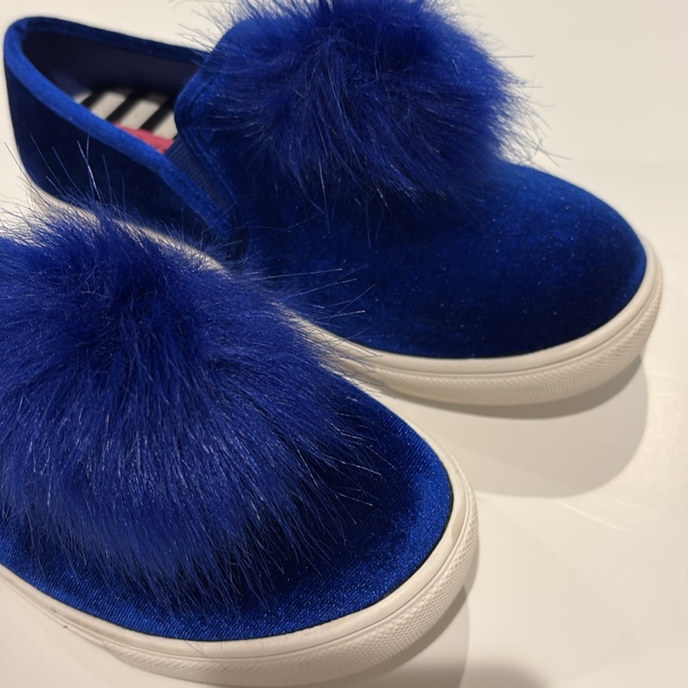 Betsey Johnson Zappp Royal blue velvet loafers with pom poms women’s 7.5… - Picture 3 of 9